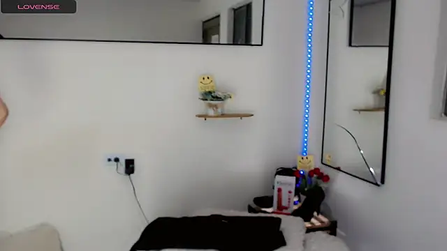 NathalialLooes' Live XXX Chat