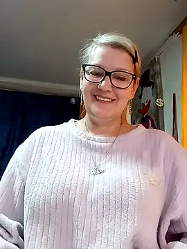 Chat +18 de irinamaux ao vivo