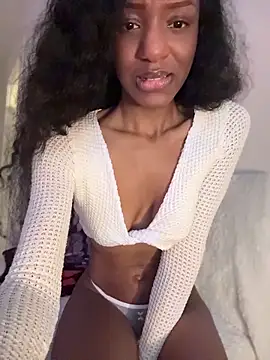 LoveDreaux Adlı Modelin Canlı XXX Sohbeti