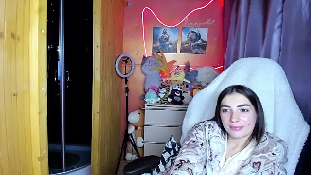 Fiery_Brunette_ Chat XXX in diretta