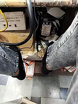 X-boy-11 Live XXX-chat