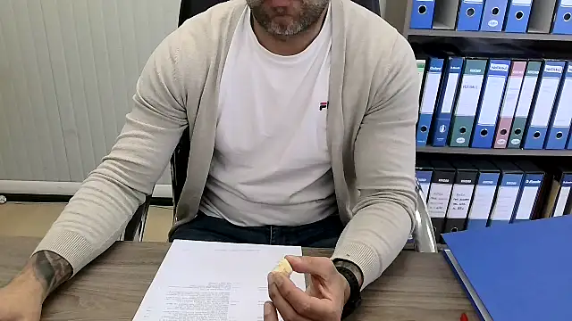 Онлайн чат XXX Evasionee