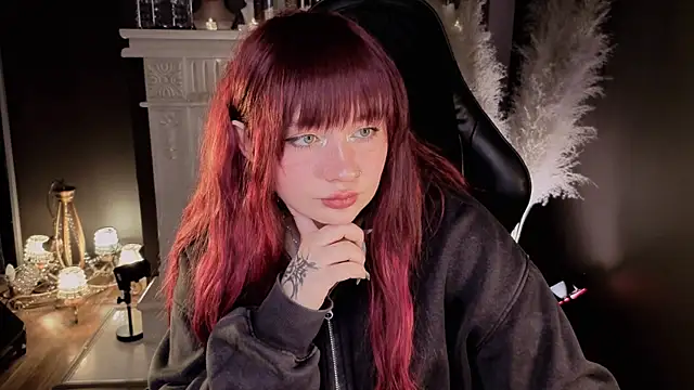 carolina_elf Chat XXX in diretta