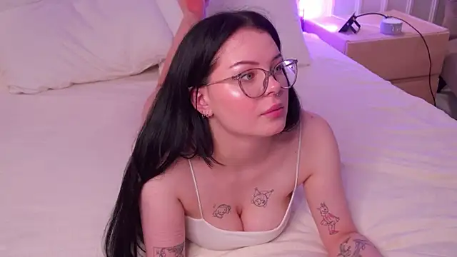 Chat +18 de CindyMil ao vivo