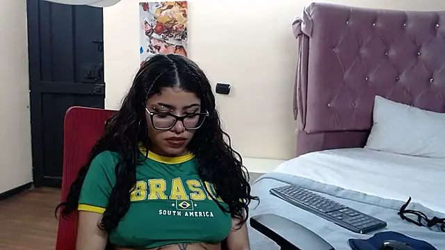 Issaa_Tyler লাইভ XXX চ্যাট