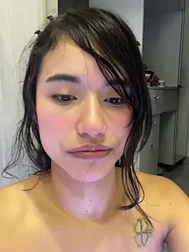 Chat XXX en directo de Rouse_Monroe