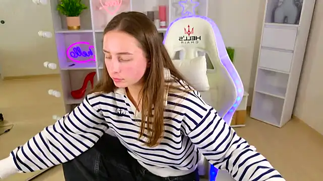 NadinnL Live XXX Chat