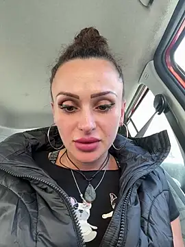 Caramellaa: απευθείας συνομιλία ΧΧΧ