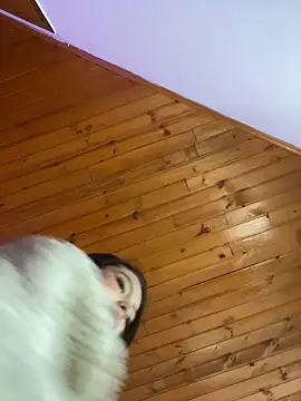 Mady_Pink Obrolan Langsung XXX