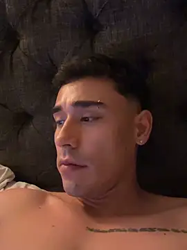 Chat XXX ao vivo de Adam_Grey