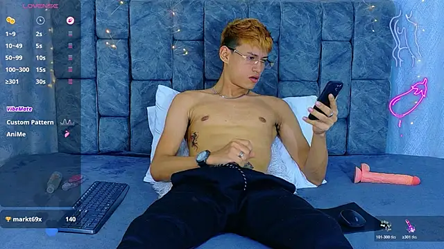 NicolasTorrez লাইভ XXX চ্যাট