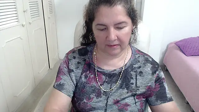 leonela_69 Live XXX-chat