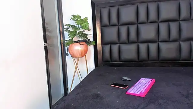 mia_roosee1 live XXX chat