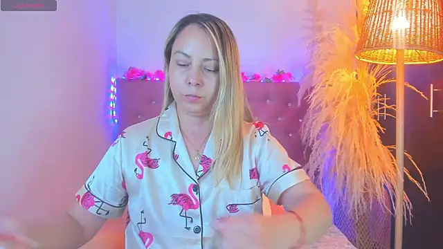 _sexybunny_'s Live XXX Chat