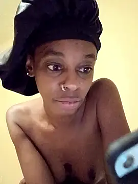 XXX chat uživo modela Jasmine_FullsShine