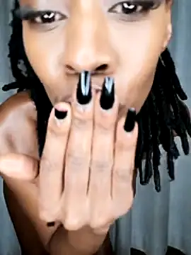 chocolatehotwife Chat XXX in diretta