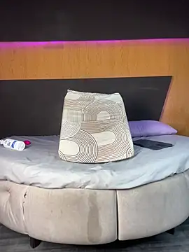 Chat +18 de Alexia__cox ao vivo