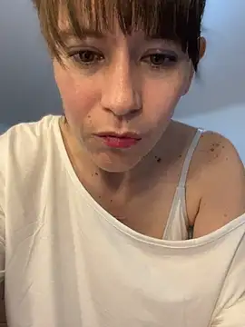 AlanaRius18's Live XXX Chat