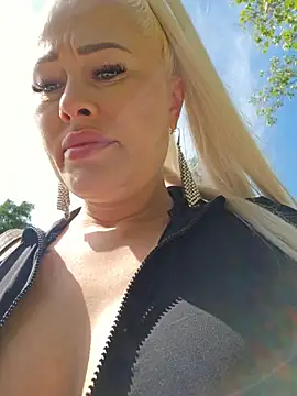 MILFBARBY Chat XXX live