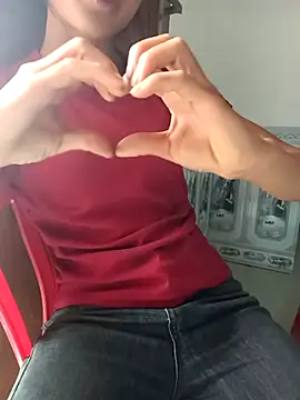 Chat +18 de Hoa-tuylip ao vivo