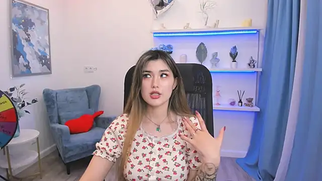 AnneTLi's Live XXX Chat