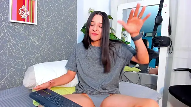 Chat XXX ao vivo de ViictoriiaSaenz