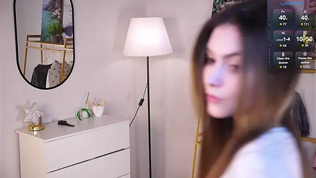 CherlyGuss লাইভ XXX চ্যাট