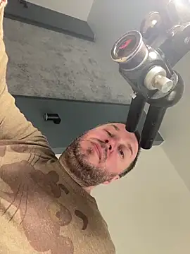 XXX chat uživo modela DorianJeday