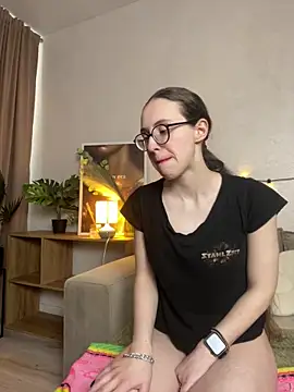 MartiniiSelenna Adlı Modelin Canlı XXX Sohbeti