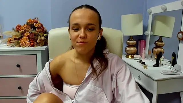 dirtyxEmily Chat XXX in diretta