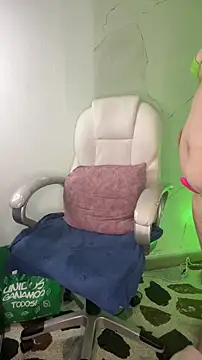 NiickyJones Chat XXX live