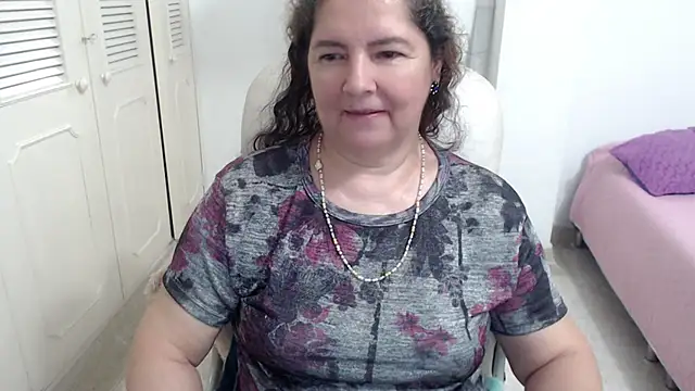 leonela_69 – Naživo XXX chat