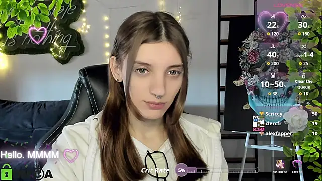 CherryBloom777 Adlı Modelin Canlı XXX Sohbeti