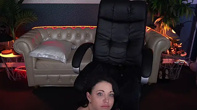 Dafni_Monn Adlı Modelin Canlı XXX Sohbeti