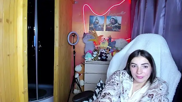 Fiery_Brunette_ Adlı Modelin Canlı XXX Sohbeti