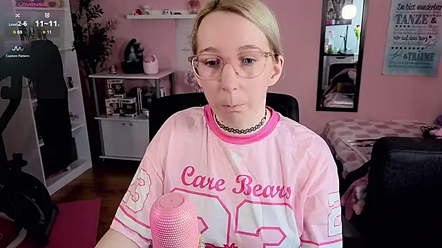 JustKerry Live XXX-Chat