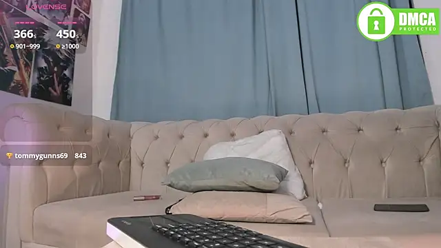 zoe_37's Live XXX Chat