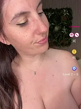 MysteryGirl__ élő XXX-chatje