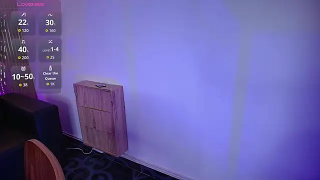 sharloth_0's Live XXX Chat