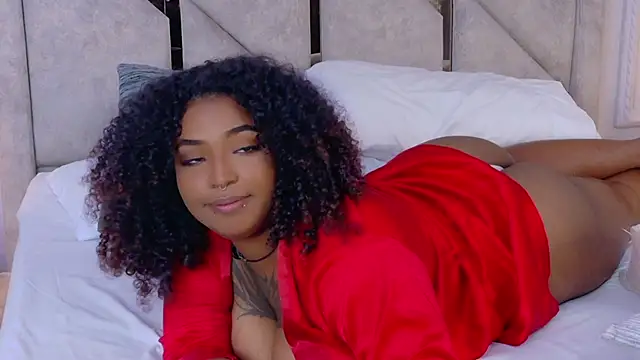 Cristal-Jonnes 现场XXX聊天