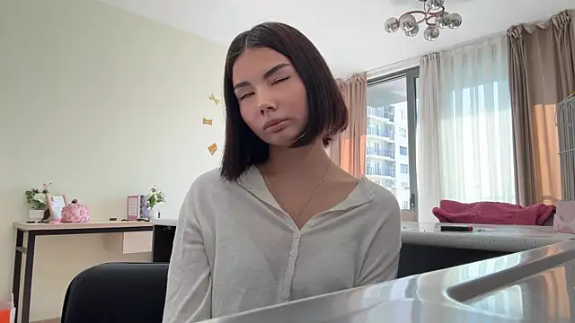 XXX chat uživo modela MarylnMonnier