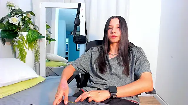 ViictoriiaSaenz's Live XXX Chat