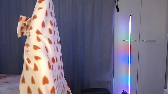 miss_Lia13: онлайн-секс-чат