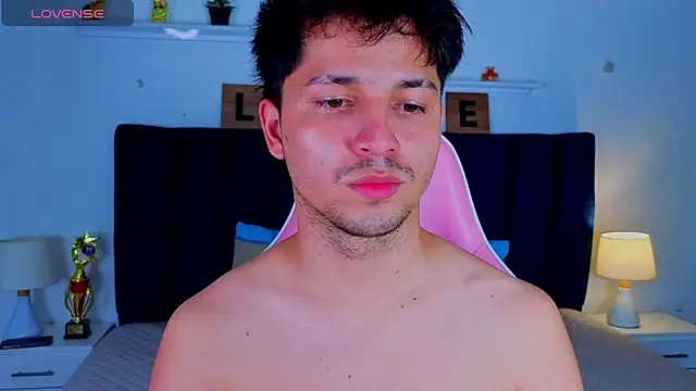 Czat XXX na żywo – Issac_james_