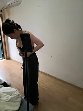 xiiuuff18 Live XXX-chat