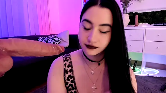 Mary_Lori élő XXX-chatje