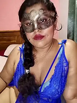 Maskedcurves 在線直播表演