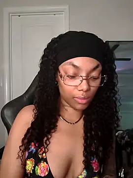 Czat XXX na żywo – butterflybootyy