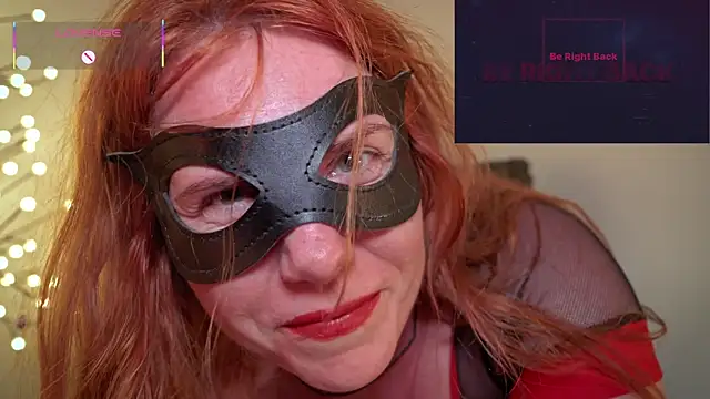 GingerAleMILF Adlı Modelin Canlı XXX Sohbeti