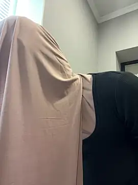 Pertunjukan Kamera Web FlexibleDoll_